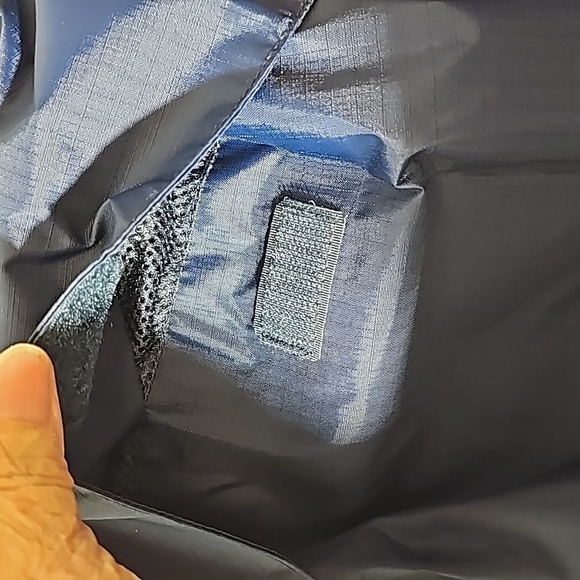 Core 365 ladies S/P navy blue rain wind jacket.‎ Waterproof,  breathable. NWOT - Picture 8 of 17